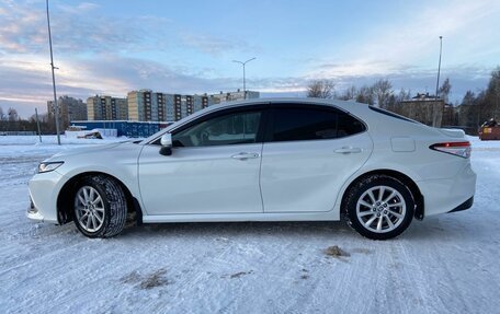 Toyota Camry, 2021 год, 4 000 000 рублей, 6 фотография