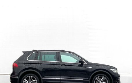 Volkswagen Tiguan II, 2021 год, 4 680 800 рублей, 17 фотография