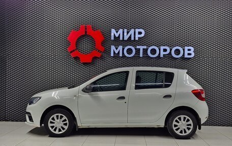 Renault Sandero II рестайлинг, 2018 год, 980 000 рублей, 2 фотография