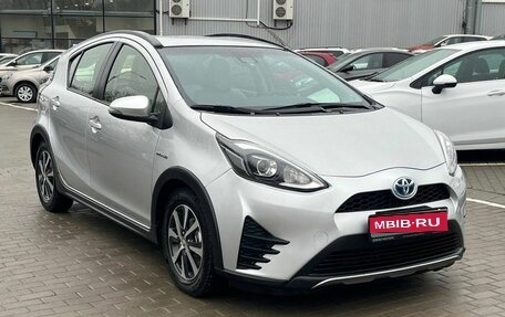 Toyota Prius c I, 2017 год, 1 349 900 рублей, 1 фотография