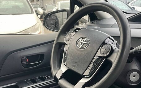 Toyota Prius c I, 2017 год, 1 349 900 рублей, 10 фотография