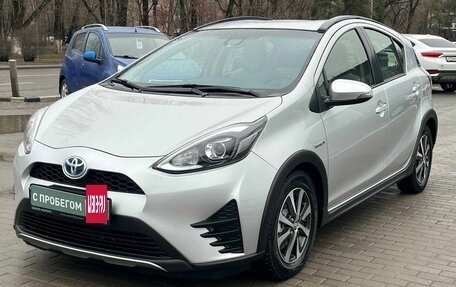 Toyota Prius c I, 2017 год, 1 349 900 рублей, 3 фотография