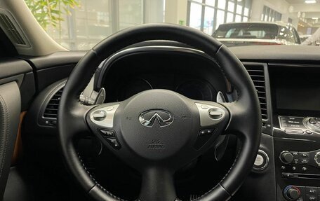 Infiniti QX70, 2016 год, 2 549 000 рублей, 14 фотография