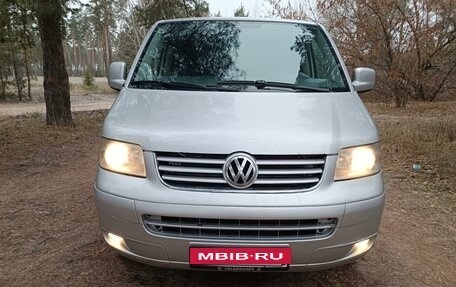 Volkswagen Caravelle T5, 2008 год, 1 165 000 рублей, 1 фотография