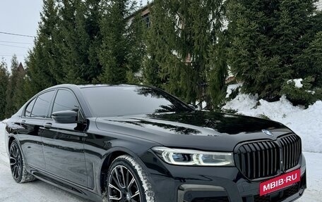 BMW 7 серия, 2019 год, 6 490 000 рублей, 3 фотография