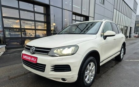 Volkswagen Touareg III, 2011 год, 1 749 000 рублей, 1 фотография