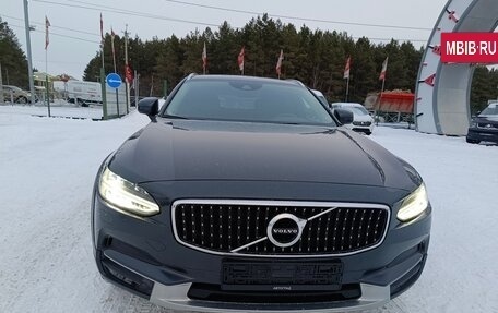 Volvo V90 Cross Country I рестайлинг, 2017 год, 2 599 000 рублей, 2 фотография