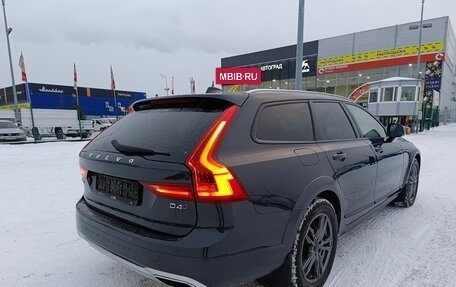 Volvo V90 Cross Country I рестайлинг, 2017 год, 2 599 000 рублей, 7 фотография