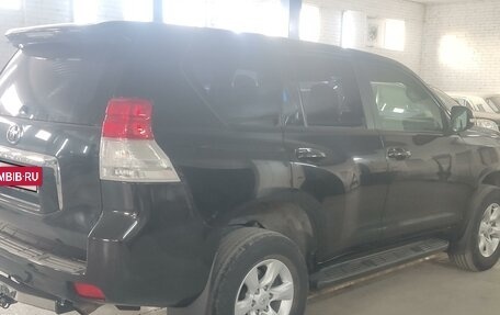 Toyota Land Cruiser Prado 150 рестайлинг 2, 2011 год, 2 850 000 рублей, 4 фотография