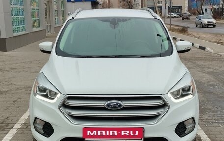 Ford Kuga III, 2017 год, 1 830 000 рублей, 2 фотография