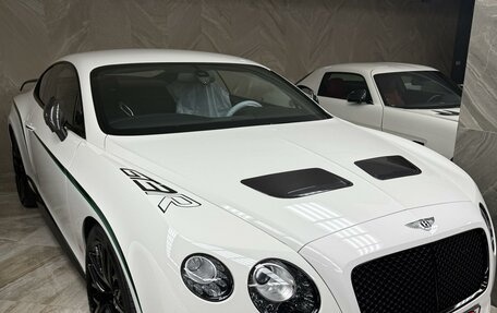 Bentley Continental GT II рестайлинг, 2015 год, 47 000 000 рублей, 2 фотография