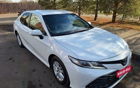 Toyota Camry, 2018 год, 2 650 000 рублей, 8 фотография