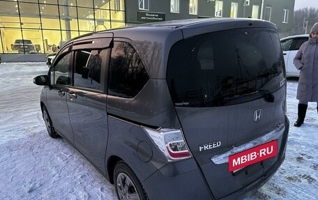 Honda Freed I, 2012 год, 1 299 000 рублей, 2 фотография