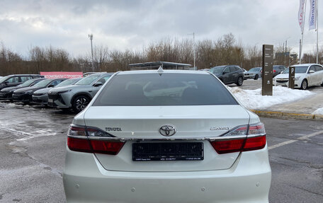 Toyota Camry, 2015 год, 1 939 000 рублей, 6 фотография