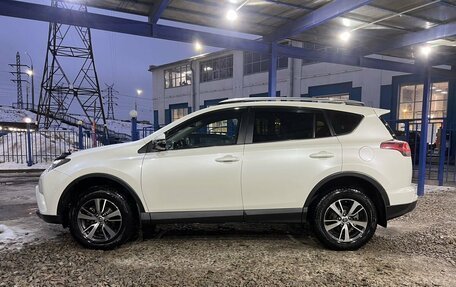 Toyota RAV4, 2018 год, 2 599 000 рублей, 2 фотография