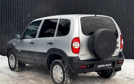 Chevrolet Niva I рестайлинг, 2017 год, 839 000 рублей, 6 фотография