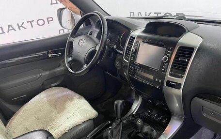 Toyota Land Cruiser Prado 120 рестайлинг, 2008 год, 1 999 000 рублей, 7 фотография