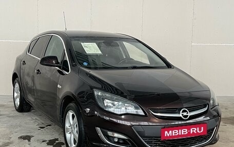 Opel Astra J, 2014 год, 780 000 рублей, 14 фотография