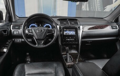 Toyota Camry, 2016 год, 2 749 000 рублей, 6 фотография