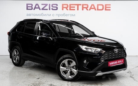 Toyota RAV4, 2019 год, 3 360 000 рублей, 3 фотография