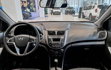 Hyundai Solaris II рестайлинг, 2015 год, 1 250 000 рублей, 14 фотография