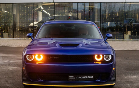 Dodge Challenger III рестайлинг 2, 2021 год, 6 700 000 рублей, 7 фотография