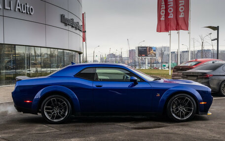 Dodge Challenger III рестайлинг 2, 2021 год, 6 700 000 рублей, 9 фотография