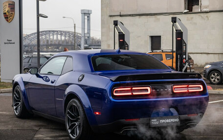 Dodge Challenger III рестайлинг 2, 2021 год, 6 700 000 рублей, 13 фотография