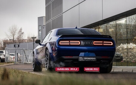 Dodge Challenger III рестайлинг 2, 2021 год, 6 700 000 рублей, 12 фотография