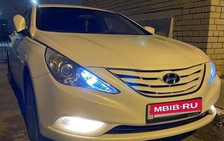 Hyundai Sonata VI, 2011 год, 1 400 000 рублей, 5 фотография