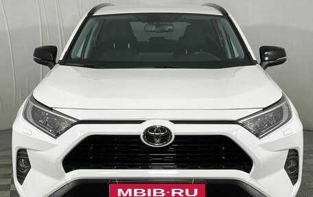 Toyota RAV4, 2021 год, 2 925 000 рублей, 2 фотография