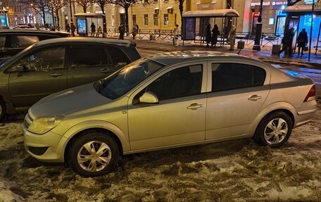 Opel Astra H, 2011 год, 570 000 рублей, 1 фотография