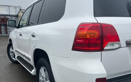 Toyota Land Cruiser 200, 2013 год, 5 600 000 рублей, 4 фотография