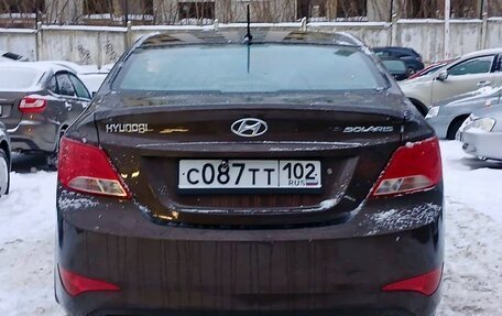 Hyundai Solaris II рестайлинг, 2015 год, 1 050 000 рублей, 4 фотография