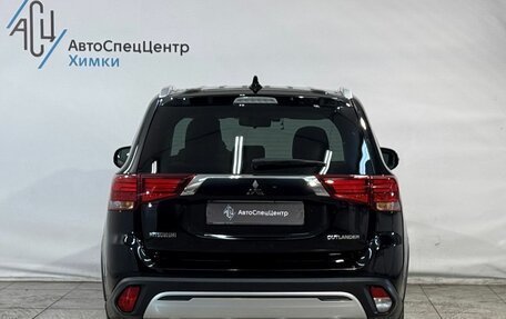 Mitsubishi Outlander III рестайлинг 3, 2019 год, 2 149 800 рублей, 13 фотография