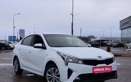 KIA Rio IV, 2020 год, 1 530 000 рублей, 2 фотография