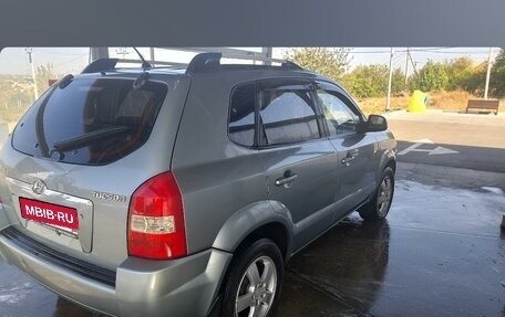 Hyundai Tucson III, 2006 год, 990 000 рублей, 4 фотография