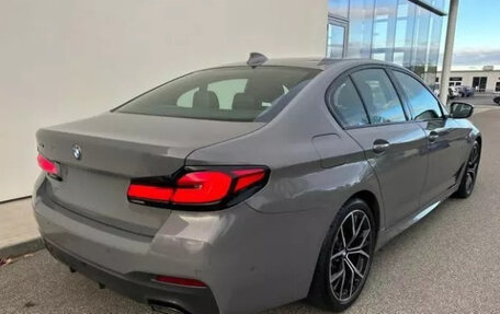 BMW 5 серия, 2021 год, 4 690 000 рублей, 3 фотография