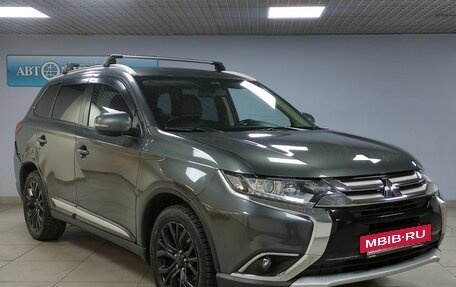 Mitsubishi Outlander III рестайлинг 3, 2015 год, 1 629 000 рублей, 3 фотография