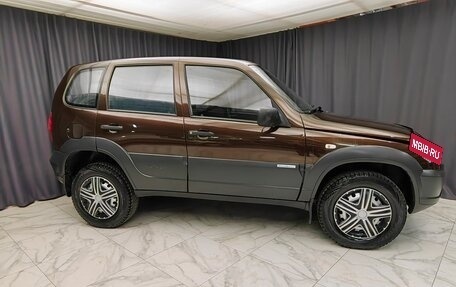 Chevrolet Niva I рестайлинг, 2011 год, 599 000 рублей, 3 фотография