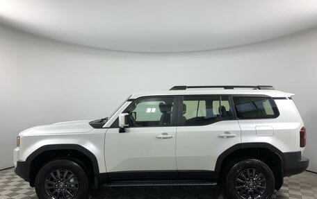 Toyota Land Cruiser Prado, 2024 год, 10 490 000 рублей, 8 фотография