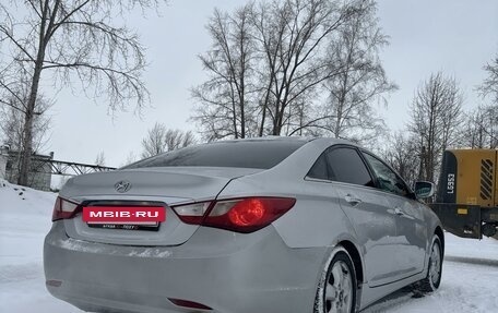 Hyundai Sonata VI, 2011 год, 1 170 000 рублей, 4 фотография