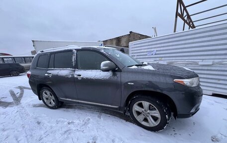 Toyota Highlander III, 2012 год, 2 997 000 рублей, 6 фотография