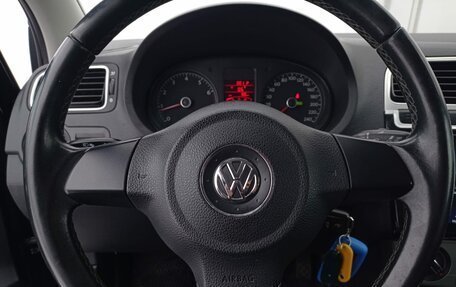 Volkswagen Polo VI (EU Market), 2013 год, 900 000 рублей, 14 фотография