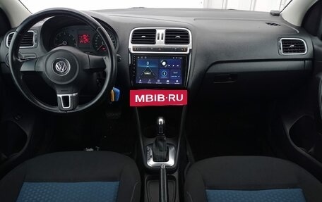 Volkswagen Polo VI (EU Market), 2013 год, 900 000 рублей, 17 фотография