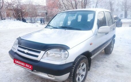 Chevrolet Niva I рестайлинг, 2003 год, 350 000 рублей, 2 фотография