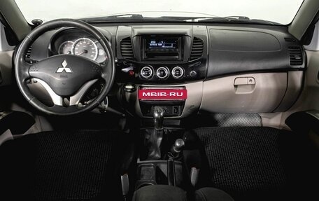 Mitsubishi L200 IV рестайлинг, 2011 год, 1 200 000 рублей, 15 фотография