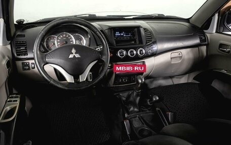 Mitsubishi L200 IV рестайлинг, 2011 год, 1 200 000 рублей, 20 фотография