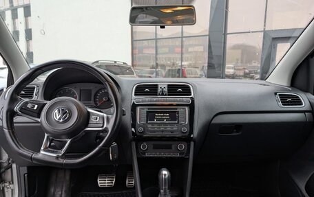 Volkswagen Polo VI (EU Market), 2017 год, 1 390 000 рублей, 5 фотография