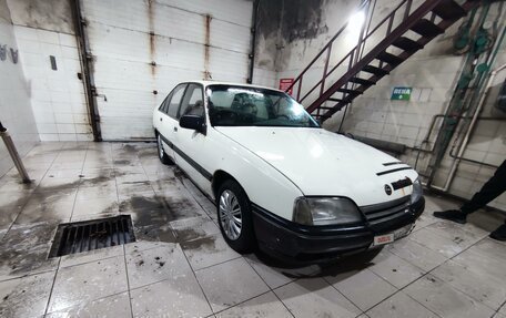 Opel Omega A, 1988 год, 80 000 рублей, 3 фотография